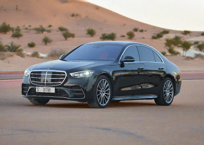 Mercedes-S580-Desert-side-profile