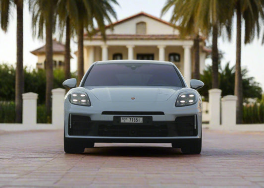 Porsche-Panamera-Front-View